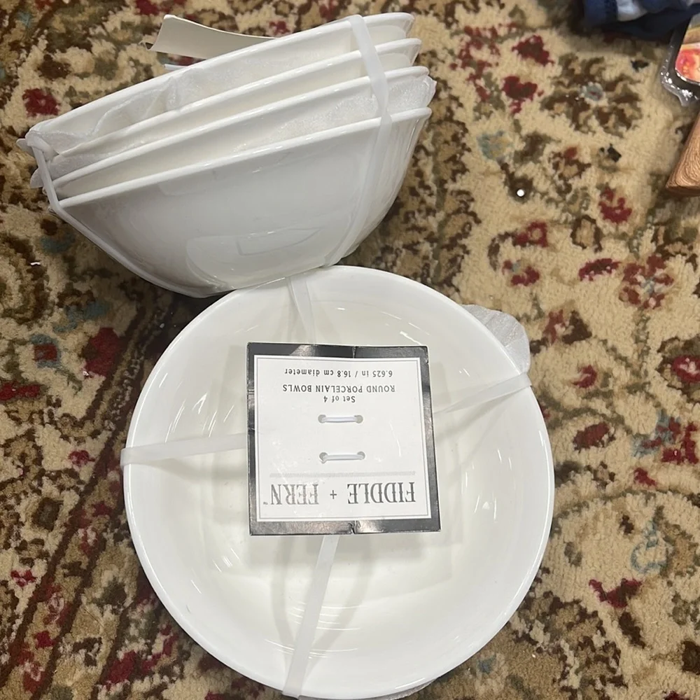 Round porcelain bowls- set of 8